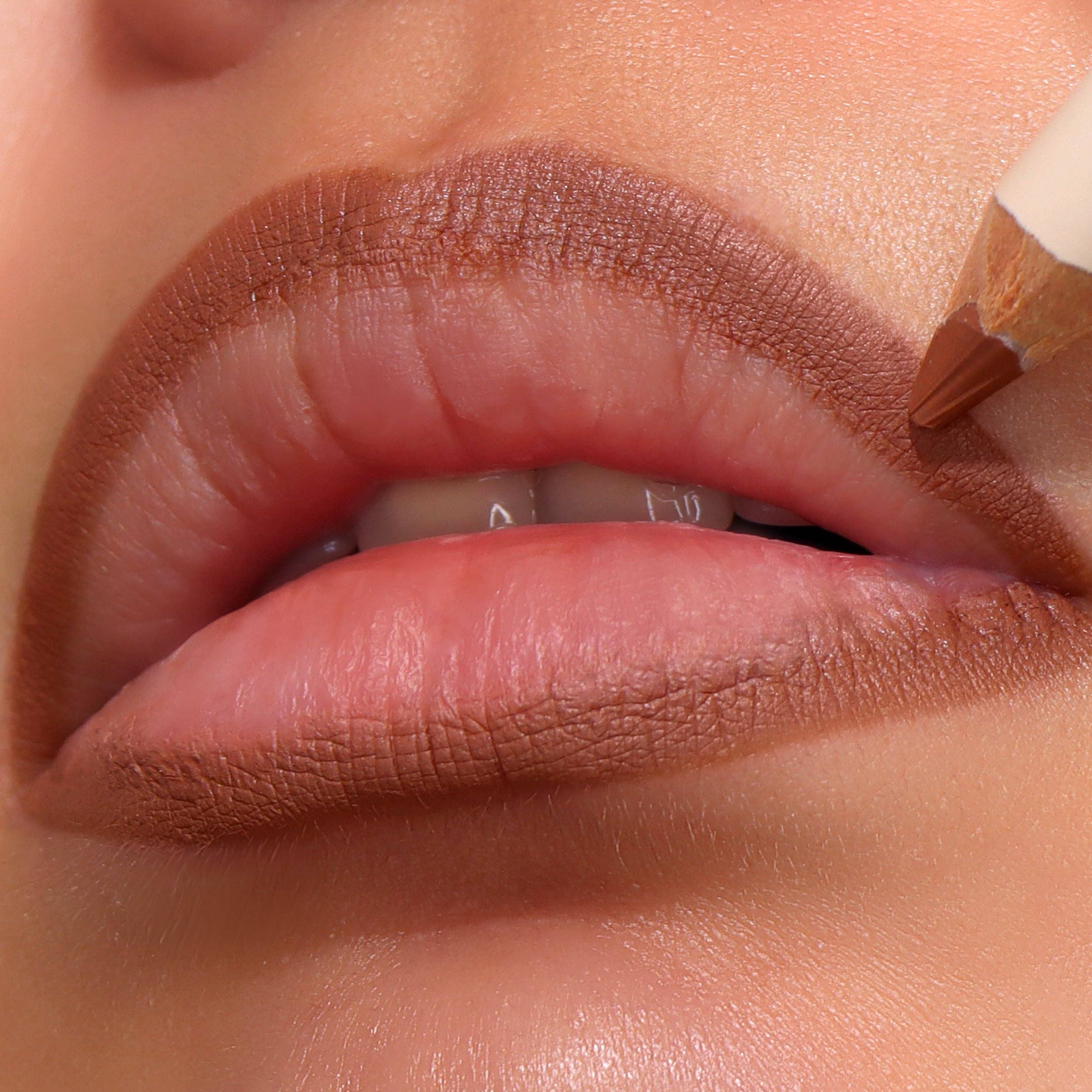 Must-Have Lip Liner (002, Natural Sand)
