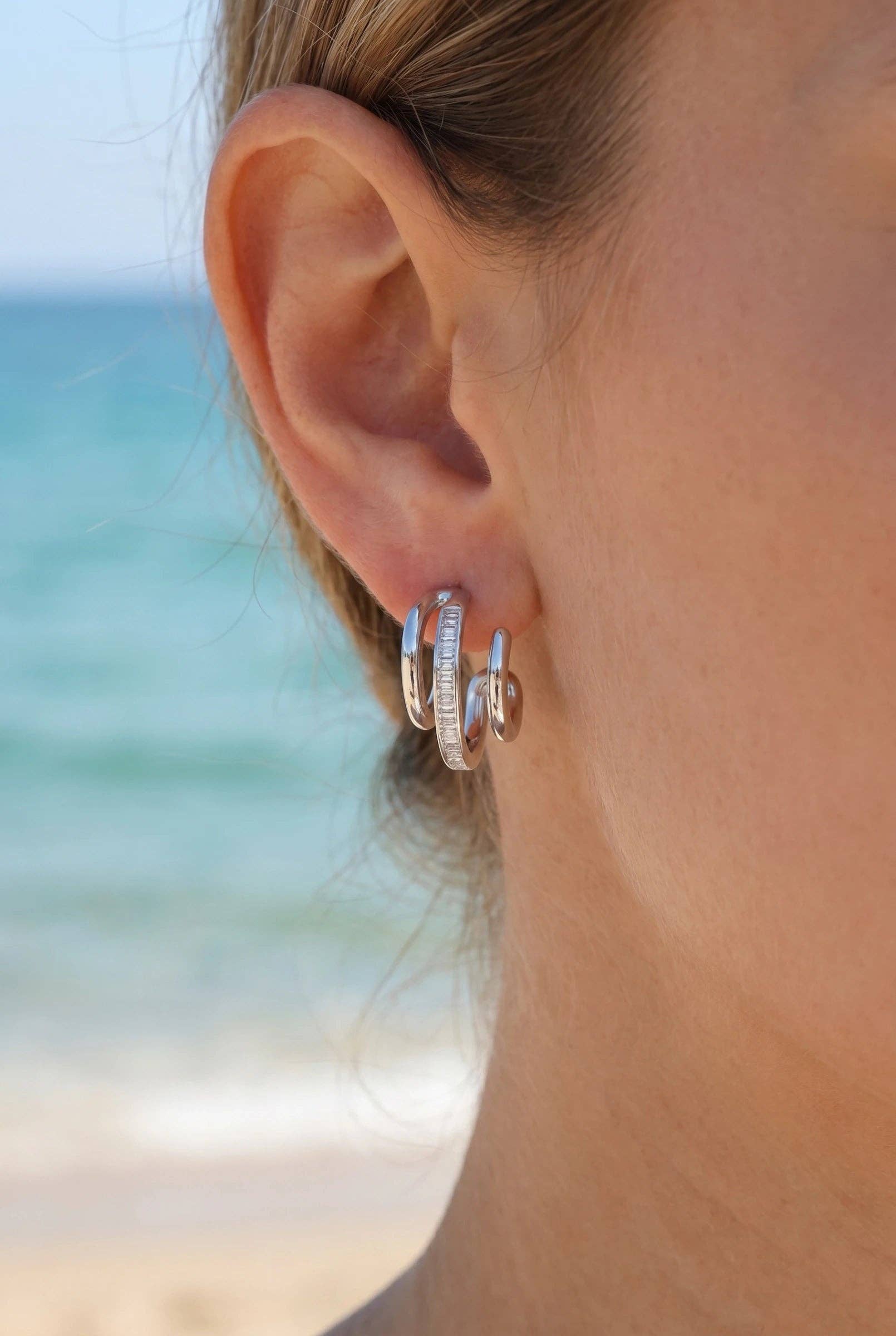 Stainless steel earrings: GOLDEN