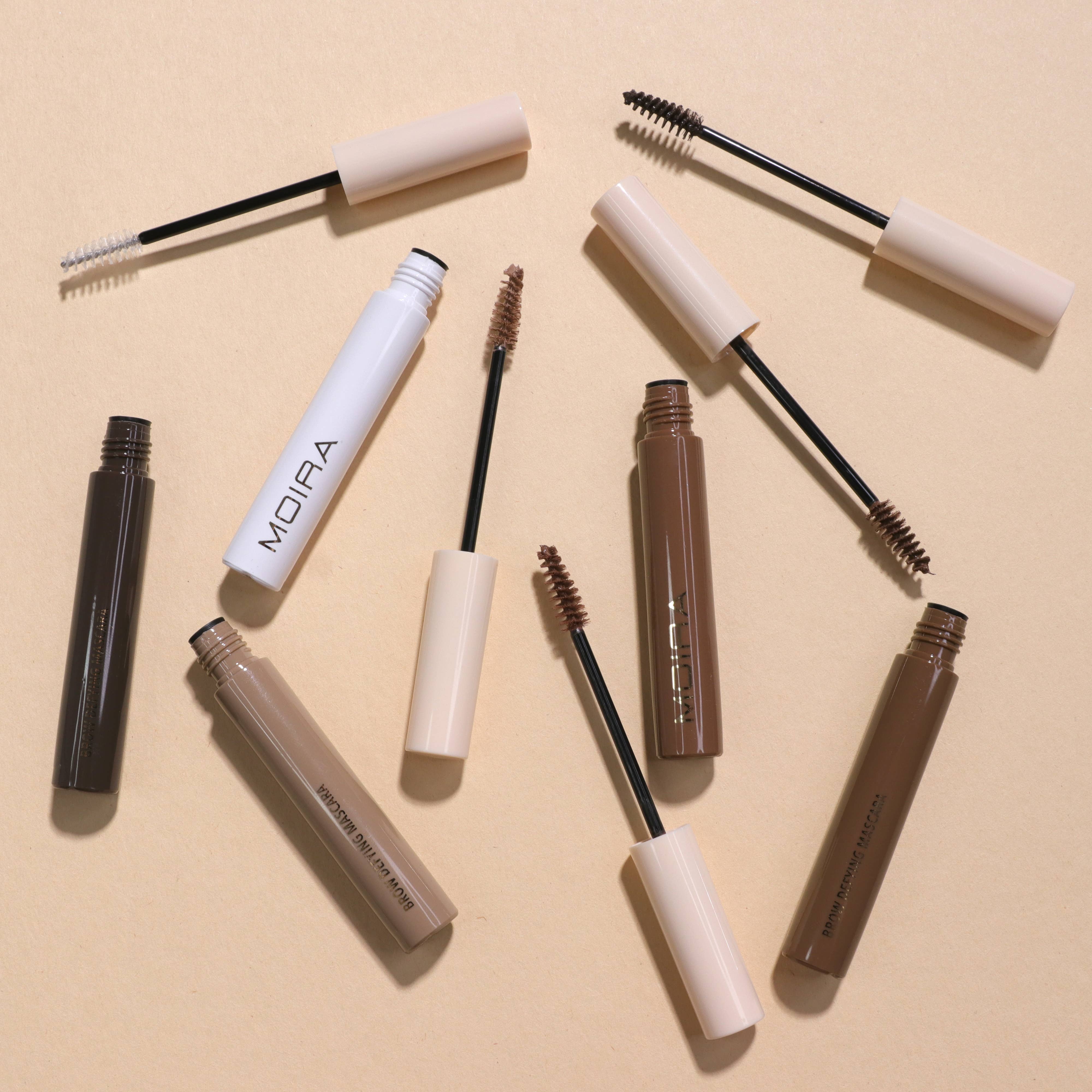 BROW DEFYING MASCARA: 004 Medium Brown