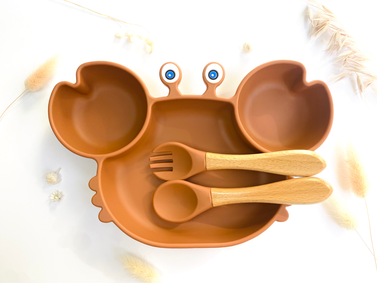 Crab-shaped meal set+cutlery for children: Khaki