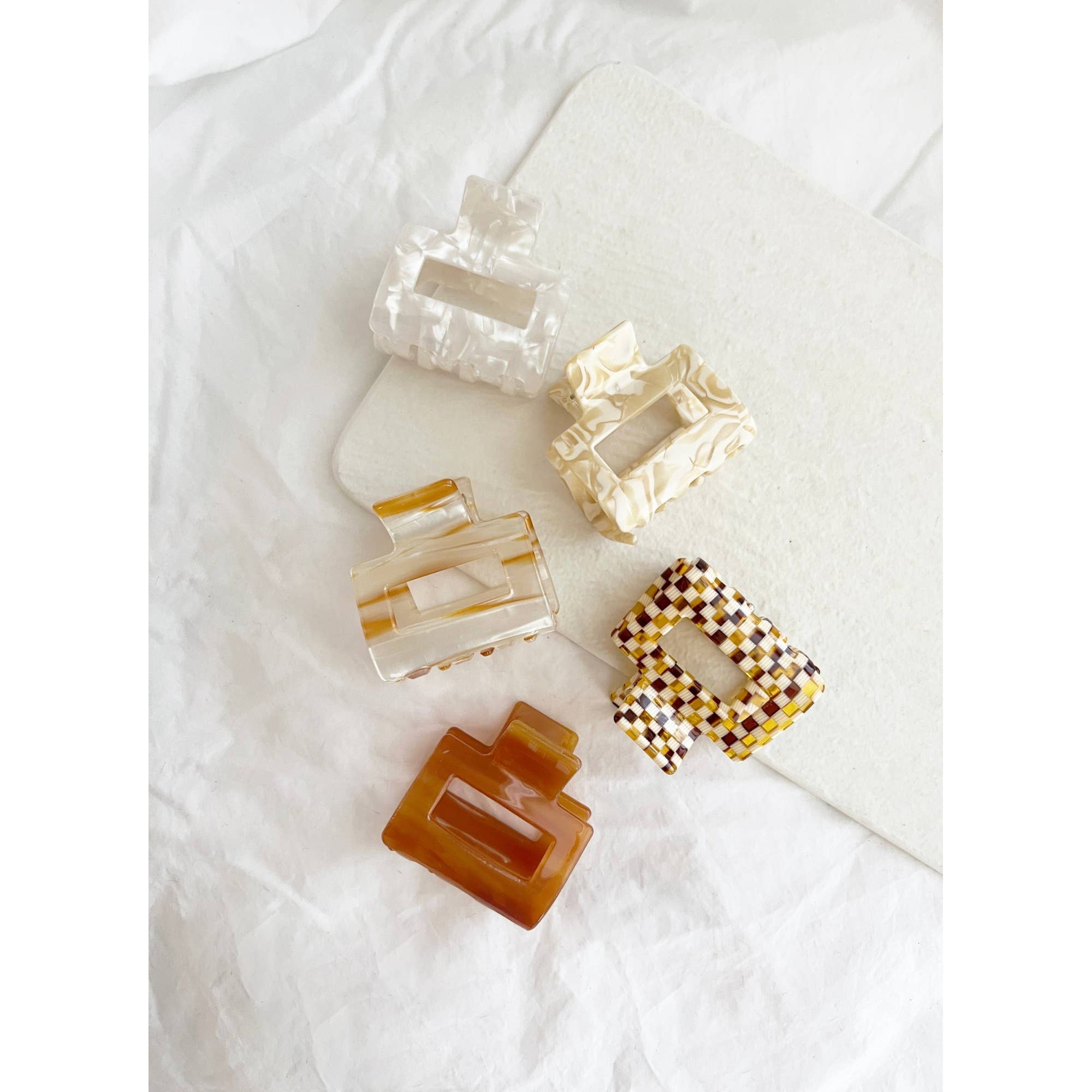 2-Inch Acetate Tortoise Hair Clips - CAMILA: WALNUT / ONE SIZE
